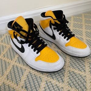 Nike Air Jordan Mid Sneakers